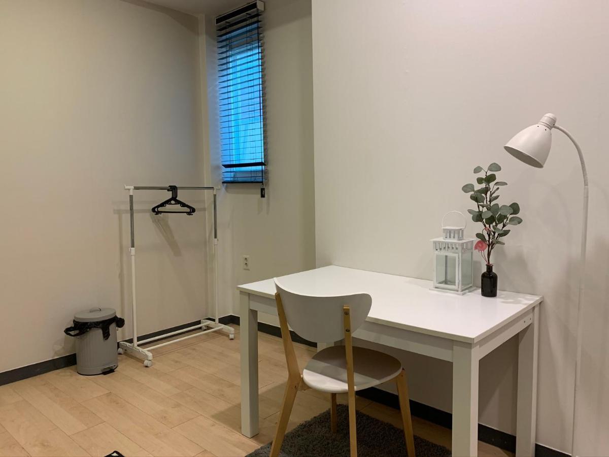 Whitetail Guesthouse Сеул Экстерьер фото